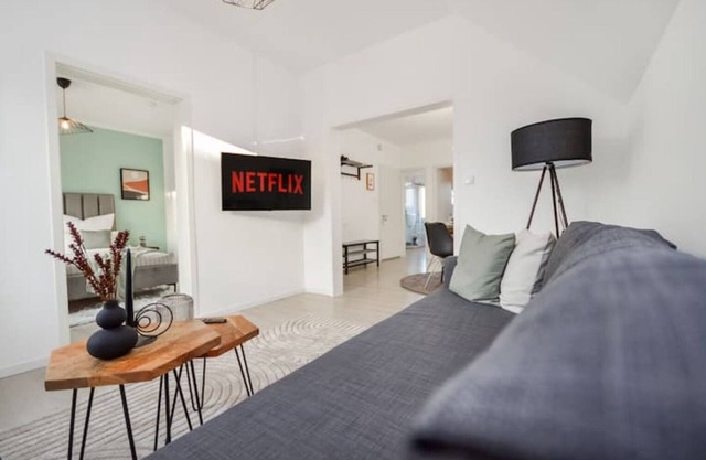 Gemütliche & Stylische Wohnung Küche Wifi TV