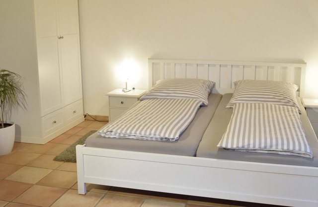 Gemütliches 50qm Ferienapartment mit großem Schlafraum, kostenfreies Parken und WLAN