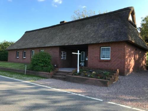 Gemütliches Reetdachhaus In Schleswig Holstein