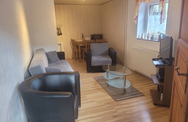 Gemütliches Zimmer mit TV und Kostenfreiem Wlan