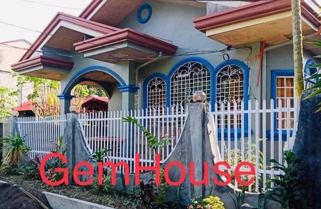 GemHouse-12 min to the beach with nearby restaurant , malls & tourist attraction