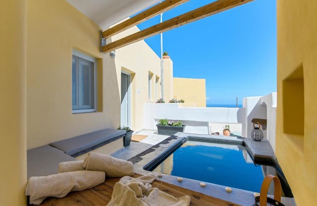 Geminos Complex Villas