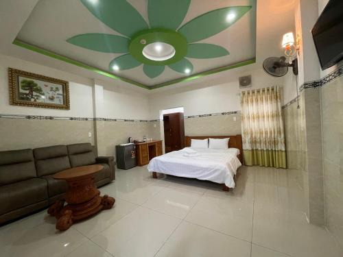 Gems Hotel 2