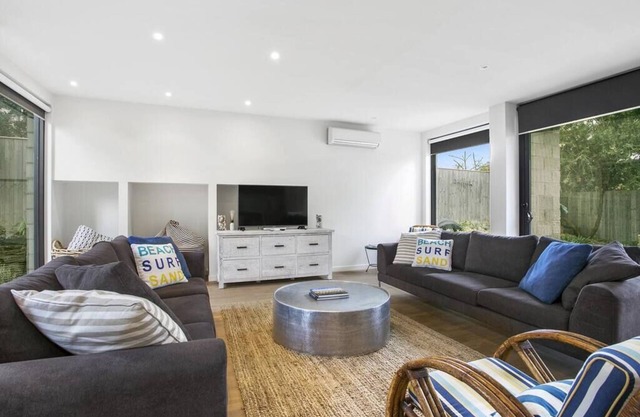 Generous Grove Road Townhouse