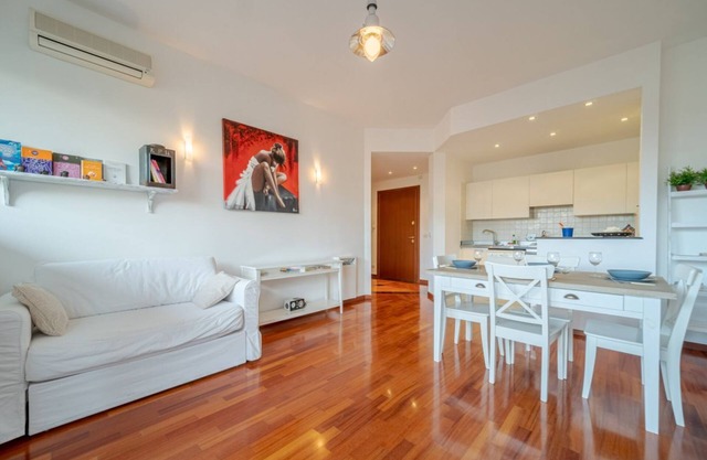Genoa Sturla Comfortable Apt with Parking