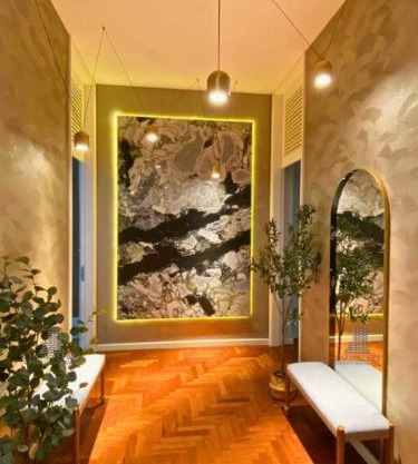 Genting Grand Penthouse Vist'A-Residences, 4BR&4'5Baths, sleeps 19pax, Balcony Partial Hills View, Bathtub, Coway Dispenser, Streaming Device, Fully AC,4 Private Cars Park