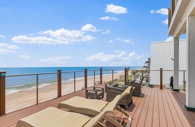 Geordie Shore - Wren Beach Rentals by Portoro