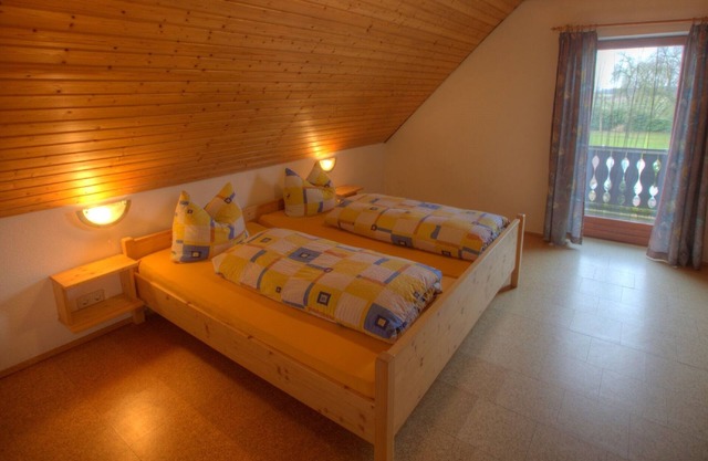 Geräumige 75qm Ferienwohnung mit Balkon, viele Freizeitangebote, kostenfreies WLAN