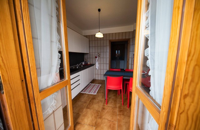 GERA PANORAMICA: apartment with garden and lake view