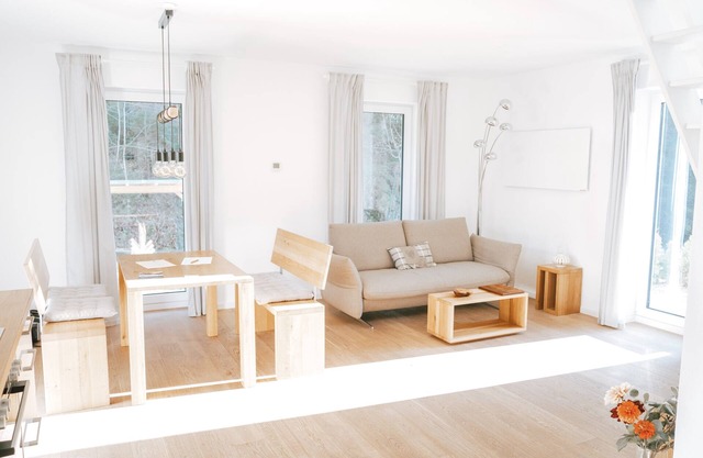 Geschmackvolle Ferienwohnung mit eigener Terrasse und WLAN inkl.