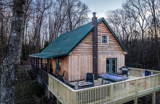 Getaway Cabin – Deck, Fire Pit & BBQ Near Gorge