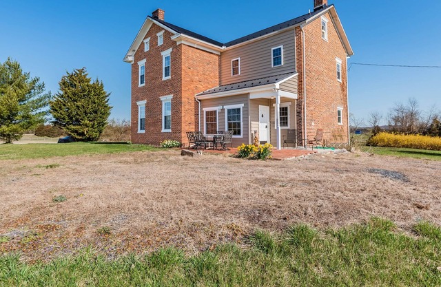 Gettysburg Farmhouse on 82 Acres