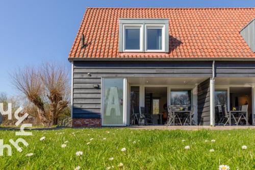 Gezellige 6-persoons vakantiewoning vlakbij het strand in Domburg op Ponyhof Aagtekerke