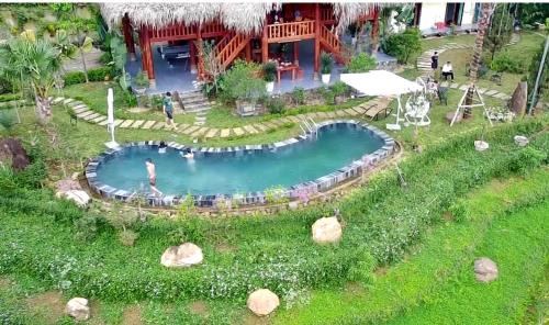 Gió Núi Homestays