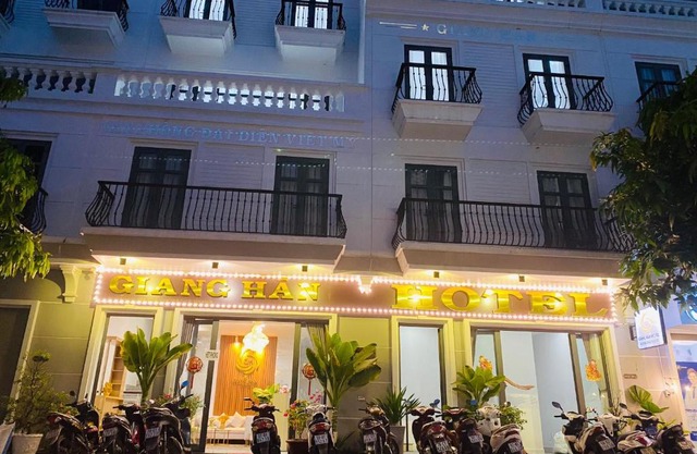 GIANG HÂN HOTEL