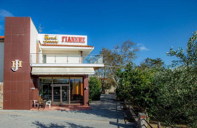 Giannis Hotel
