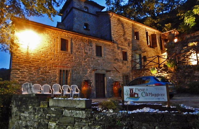 Giglio: accommodation in an ancient 18th century farmhouse in the Santerno river valley