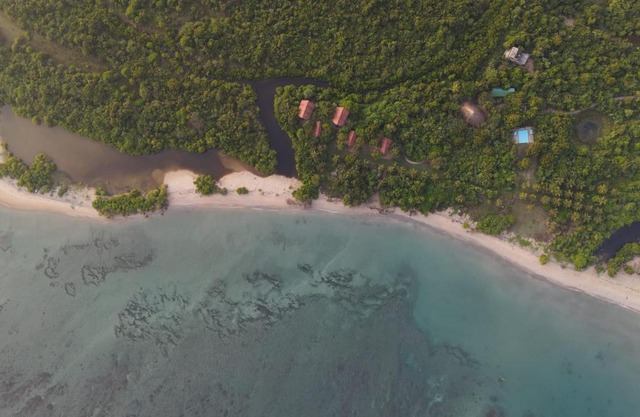 Giman Free Beach Resort