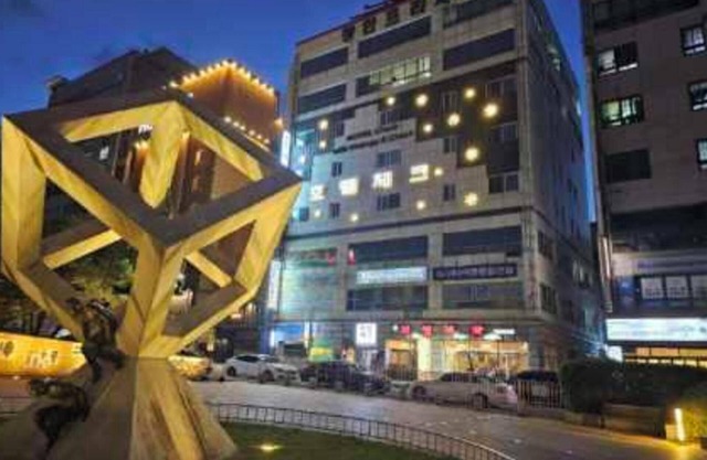 Gimhae Jangyu Check Hotel