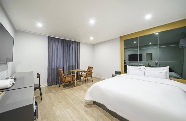 Gimhae Samgye Hotel Raon