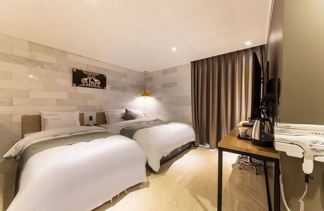 Gimpo Docking Hotel