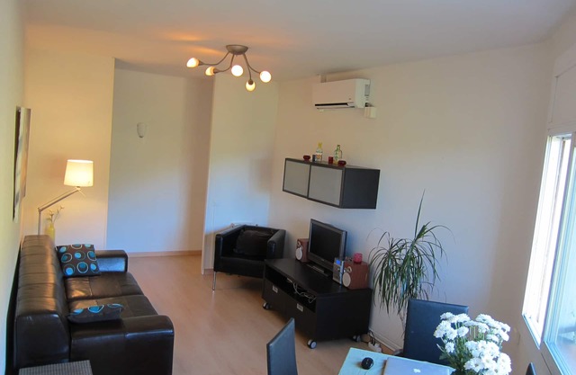 Girona Spain Center - Can Bici Sleeps 4 people