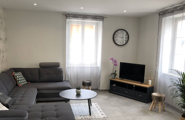 Gite HOUSE OF FAMILY 10 people house 200m2