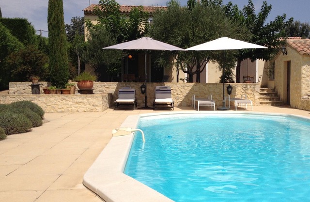 GITE "NEAR JASMIN" with POOL and GARDEN near Vaison La Romaine