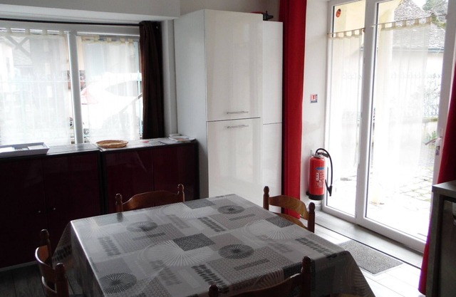 Gîte Sancy, ground floor apartment in bucolic village. Pets allowed