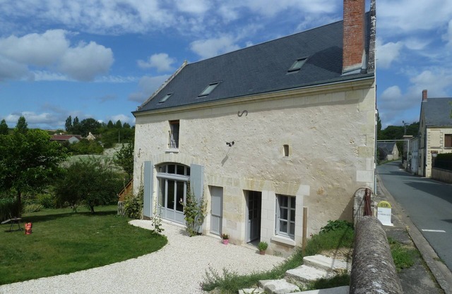 Gites 6 Personnes Avon les Roches 37220 en Maison