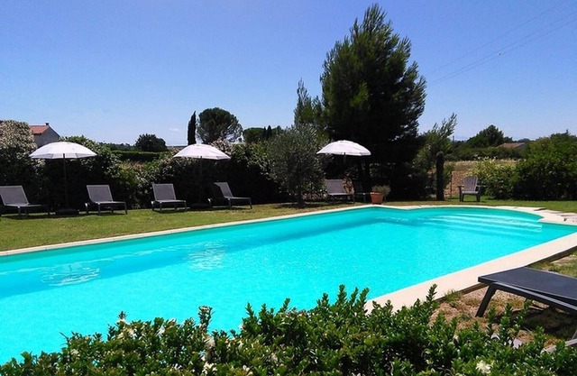 Gites du Cabardes - Gite 2: just10 mins drive from Carcassonne with heated pool