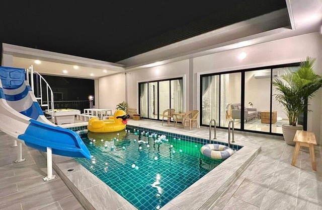 GK Pool Villa