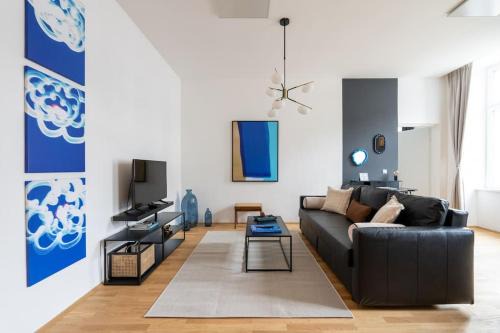 Glam 1BR Suite, Easy City Path by HM