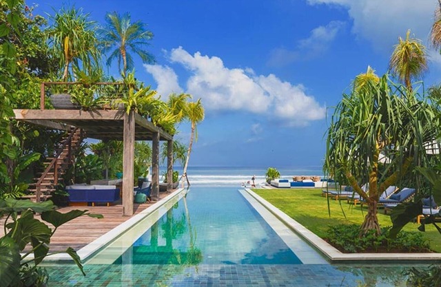 Glamorous Beachside Escape in Seminyak, Bali Villa 1055