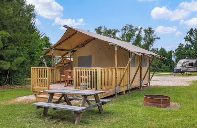 Glamping Getaway on Lake Livingston