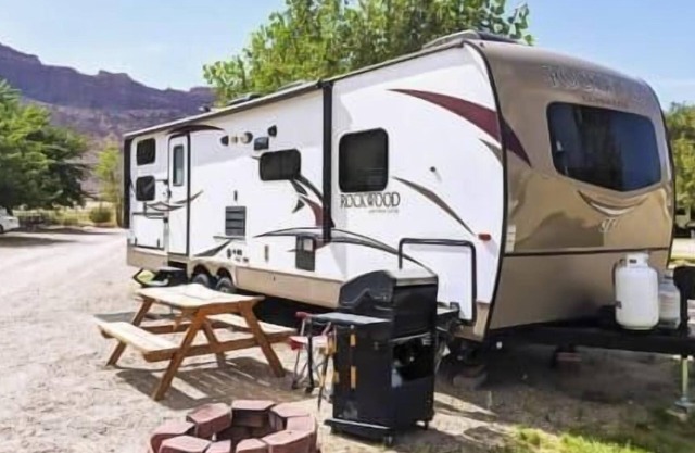Glamping RV #34 - Outdoor Experience: Glamping Trailer #34