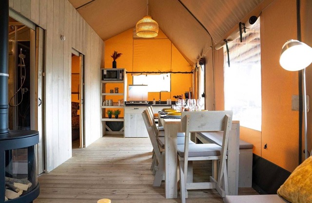 Glamping Tent by Lake De Rhederlaag