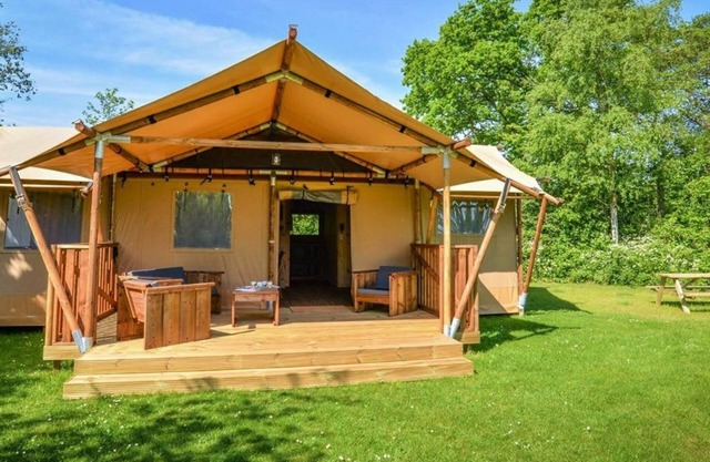 Glampingtent Silver Lodge 2 by Interhome