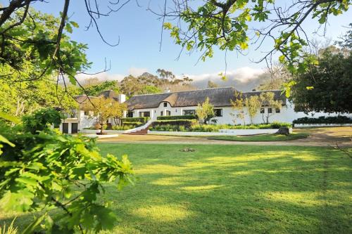 Gledsmuir Spacious Homestead