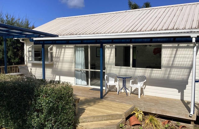 GLENBERVIE COTTAGES - Totara Cottage - 2 bedrooms
