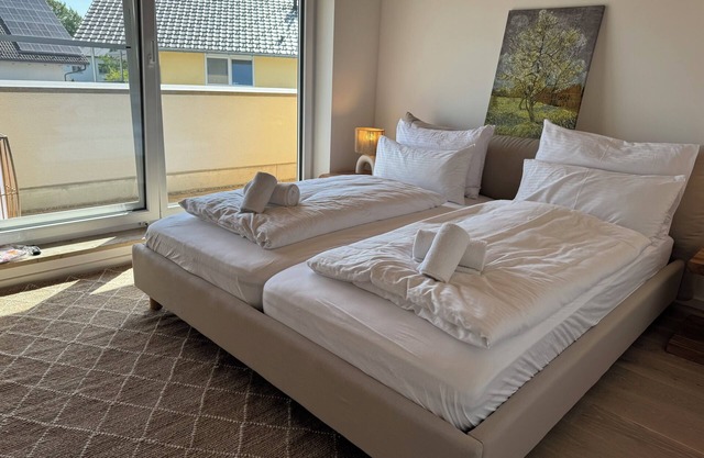 ღLIBORIA Idyllic roof terrace apartment with a view of Lake Wörth