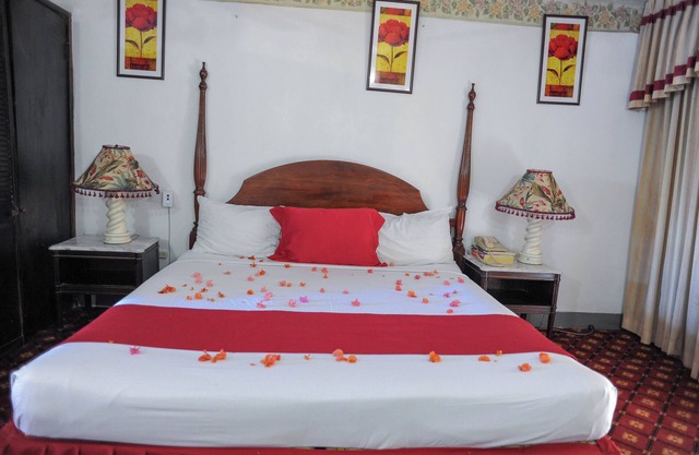 Gloriana King Room