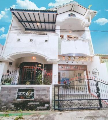 Glory Homestay