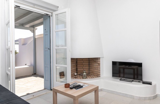 Glyfada Apartments in Naxos