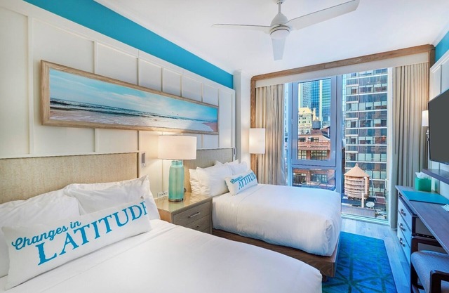 Go Shopping in NYC on Ludlow Street! 2 Family-friendly & Relaxing Units!