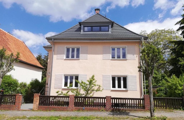 Goethestraße 9