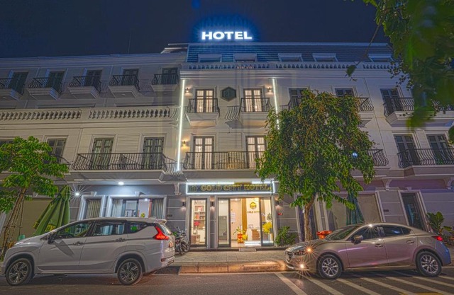 GOLD CITY Hotel