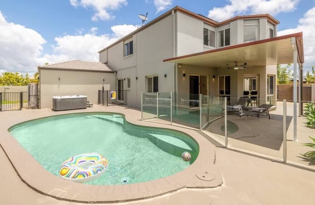 Gold Coast House with private Pool&SPA&Movie Room