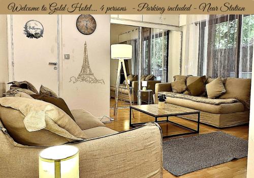 Gold Hotel - Paris-Disney Studio