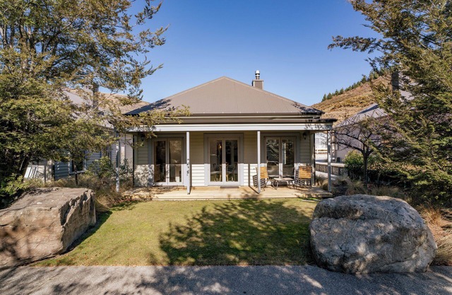 Gold Rush Chalet - Cardrona Holiday Home
